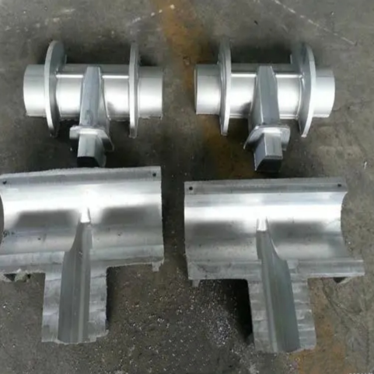 哈夫節(jié)鑄鋁模具